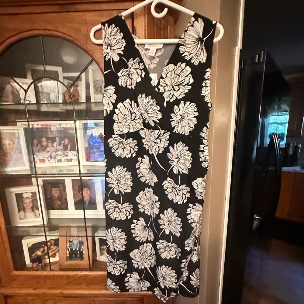 NEW NWT Faux Wrap  MATERNITY Floral Sleeveless Dress.
